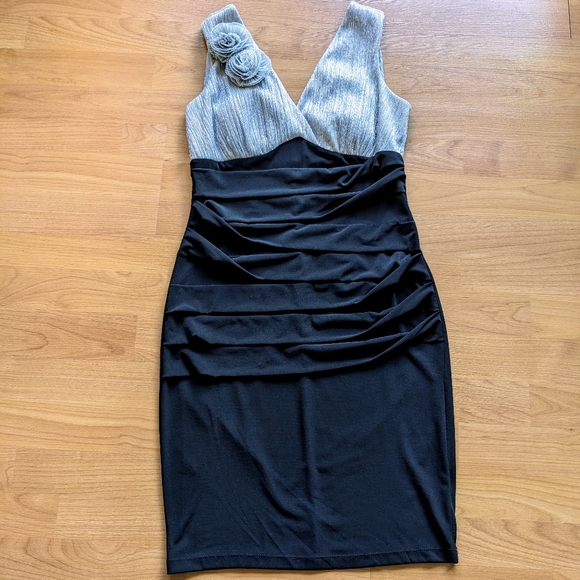 Black and Silver Sparkle Sleeveless Party Dress size S. - Picture 9 of 9